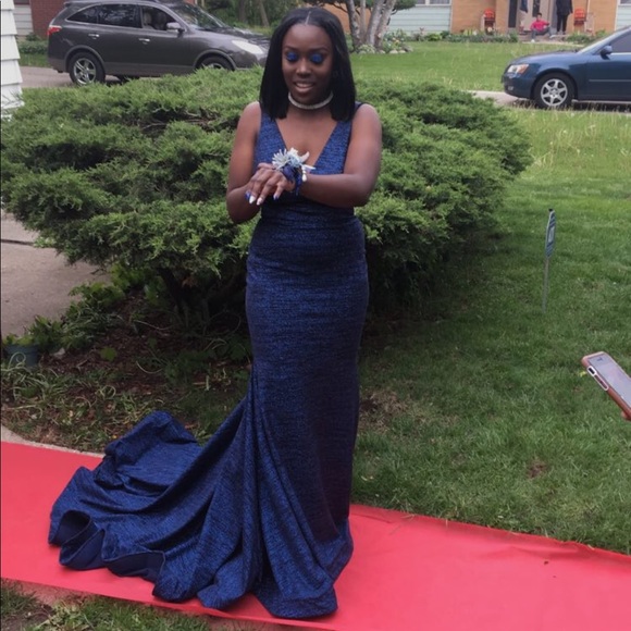 Prom Dress For SALE‼️ - Picture 2 of 2